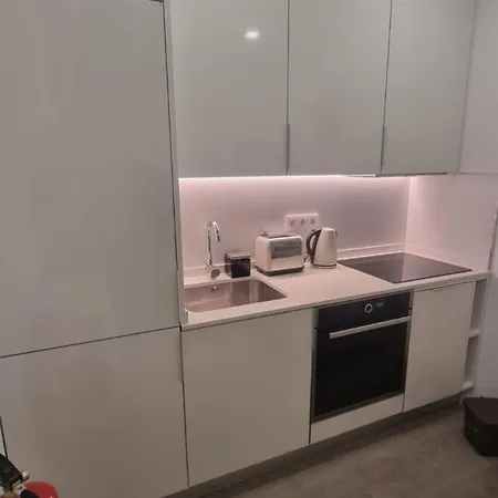 Apartment 2 Bedrooms Flat *