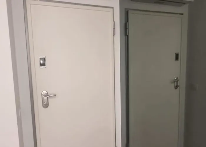 2 Bedrooms Flat Appartamento *