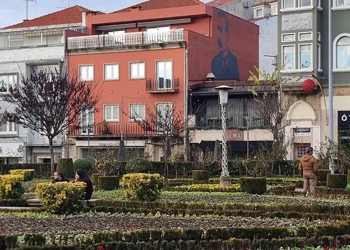 2 Bedrooms Flat Appartamento Braga